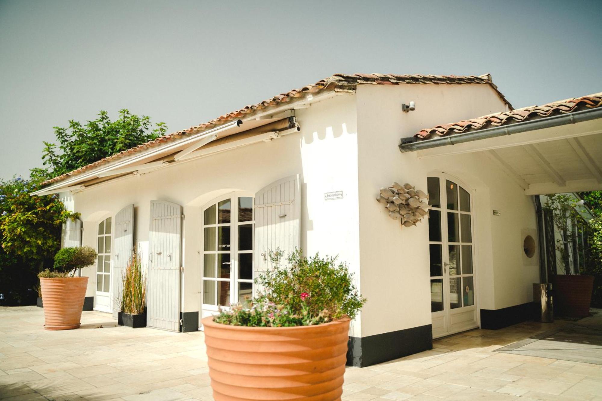 Le Clos Saint-Martin Hotel & Spa Kültér fotó
